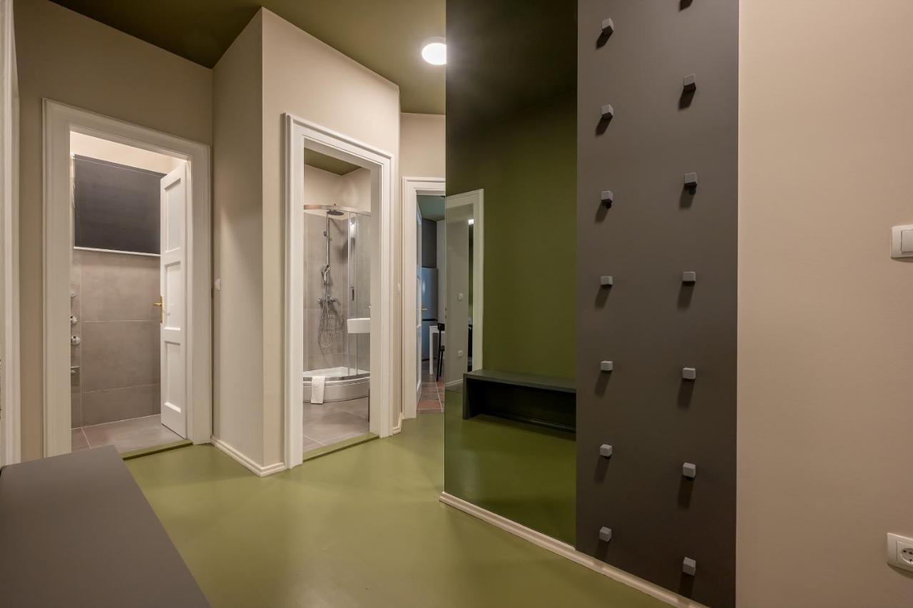 Green, Deluxe Two Bedroom Suite Split Ngoại thất bức ảnh